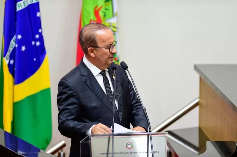 Governador Jorginho Mello cumpre agenda em Tubarão nesta sexta-feira (26)