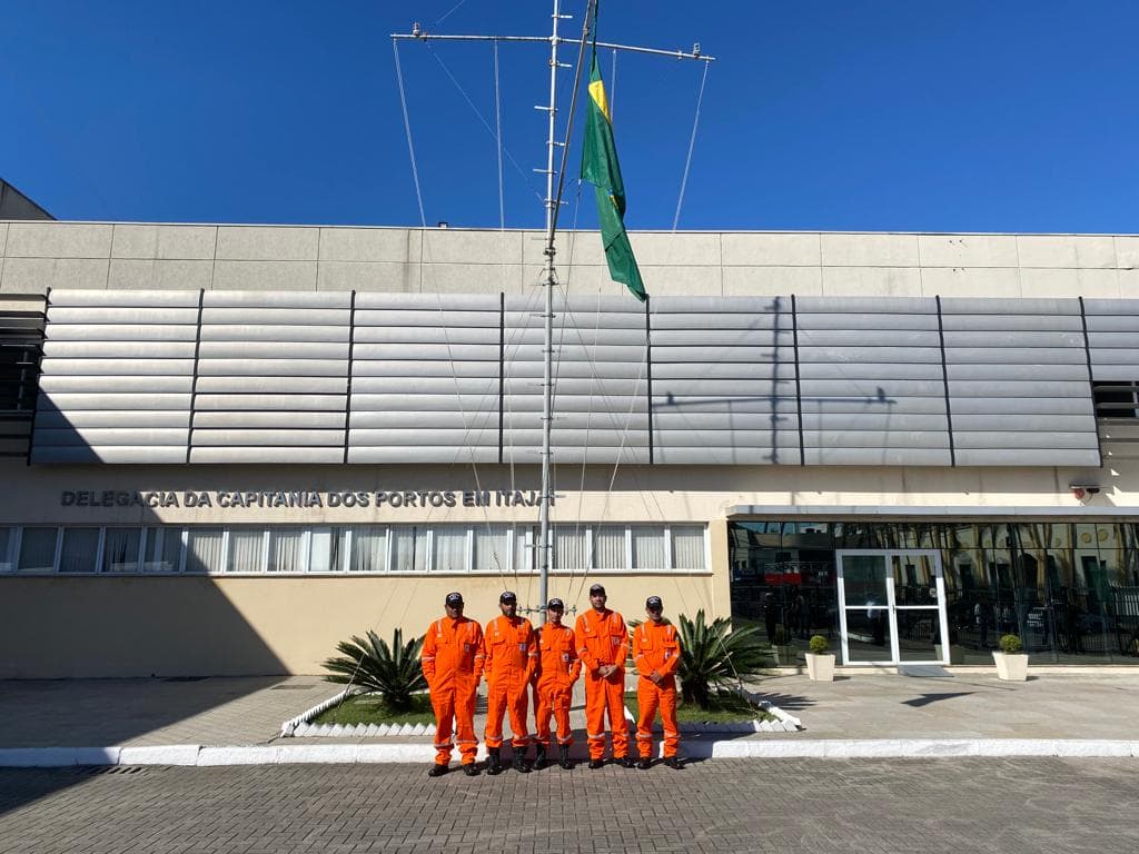 Sexto tripulante de embarcação que naufragou em Garopaba é encontrado