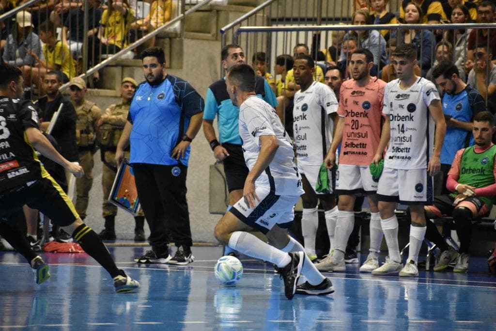 Tubarão Futsal joga fora de casa contra São Lourenço pela Série Ouro