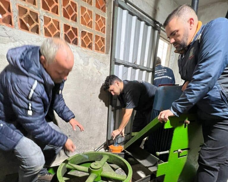 Bombas hidráulicas de Tubarão recebem manutenção com previsão de fortes chuvas