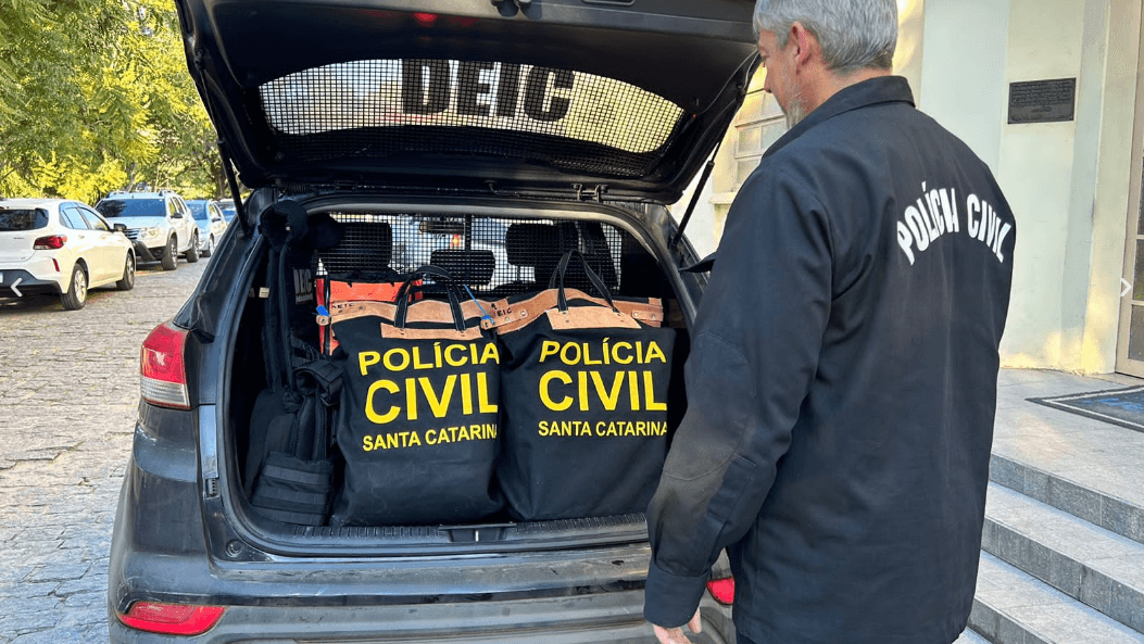 Empresários investigados por fraudes em licitações de iluminação pública são soltos