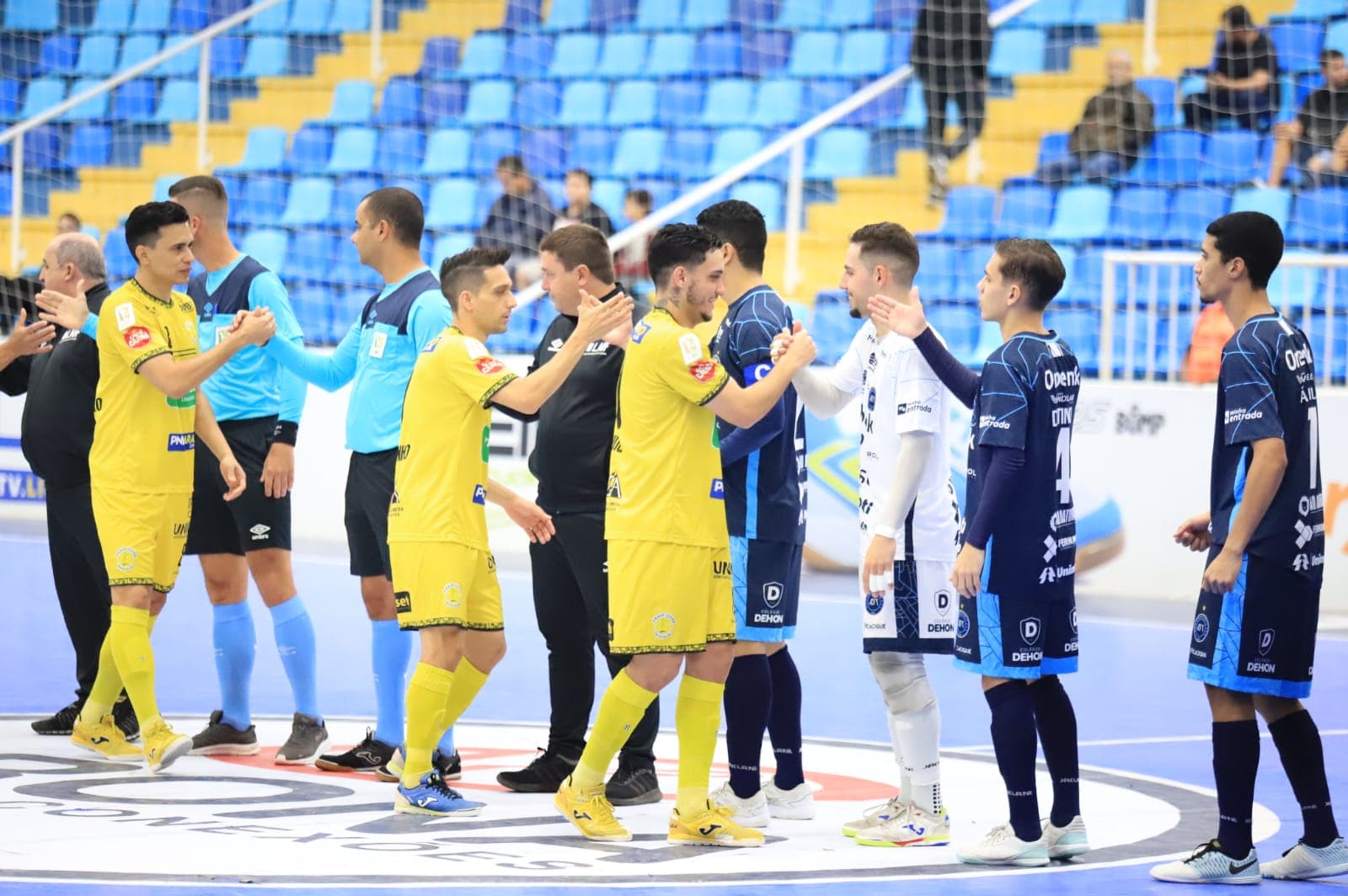 Na Arena, Tubarão Futsal joga contra Brasília pela Liga Nacional