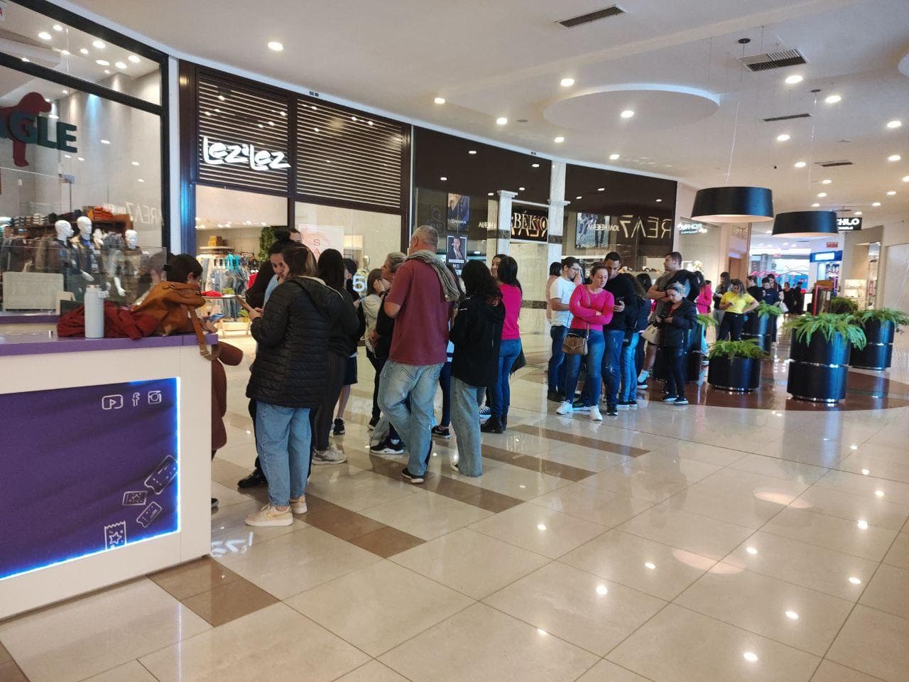 Oktober no Shopping empolga fãs de Ana Castela