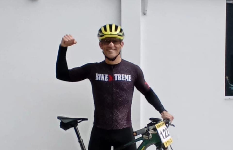 Ciclista tubaronense conquista etapa e lidera campeonato estadual