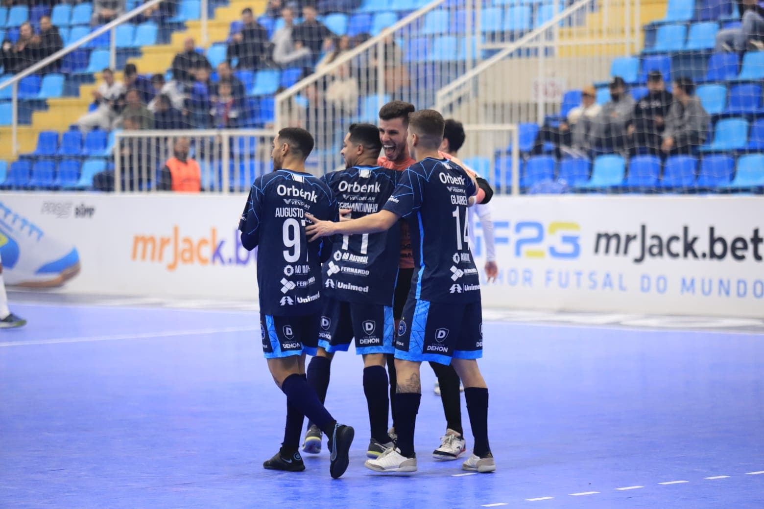 LIGA: Tubarão Futsal atropela e faz nove gols no Brasília