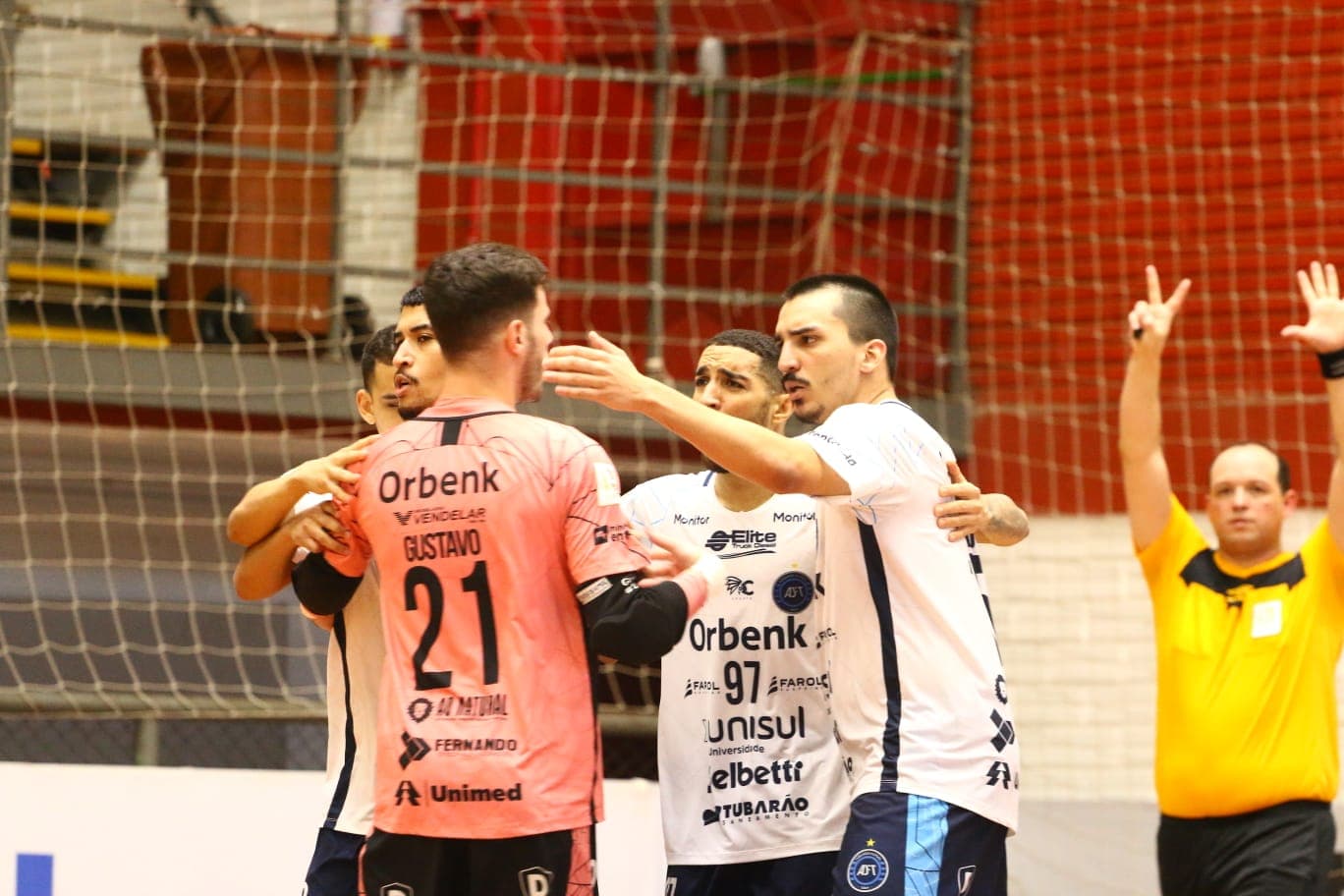 LIGA: Tubarão Futsal busca reação, mas é superado pelo Atlântico