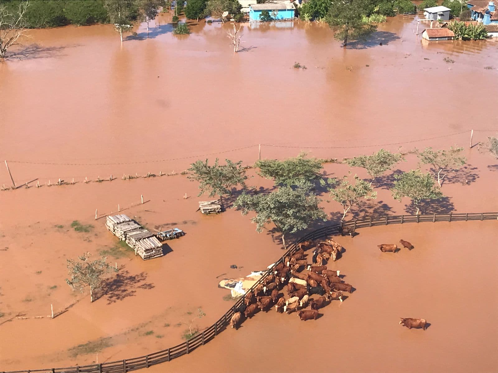 Após críticas, Lula deve vir ao RS nesta quinta (14) para observar de perto os estragos das chuvas