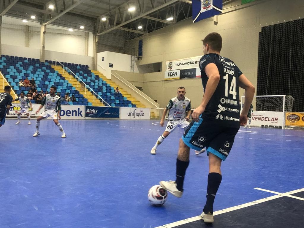 Tubarão Futsal joga a última rodada da primeira fase da Liga Nacional contra o São José