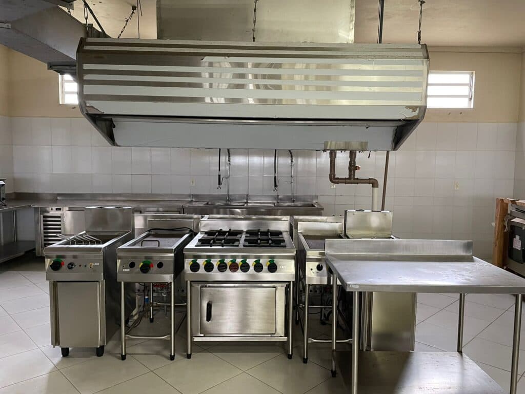 Prédio do Restaurante Escola receberá estruturas da prefeitura de Laguna