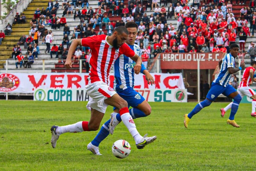 COPA SC: Hercílio Luz faz três e vence Avaí em casa