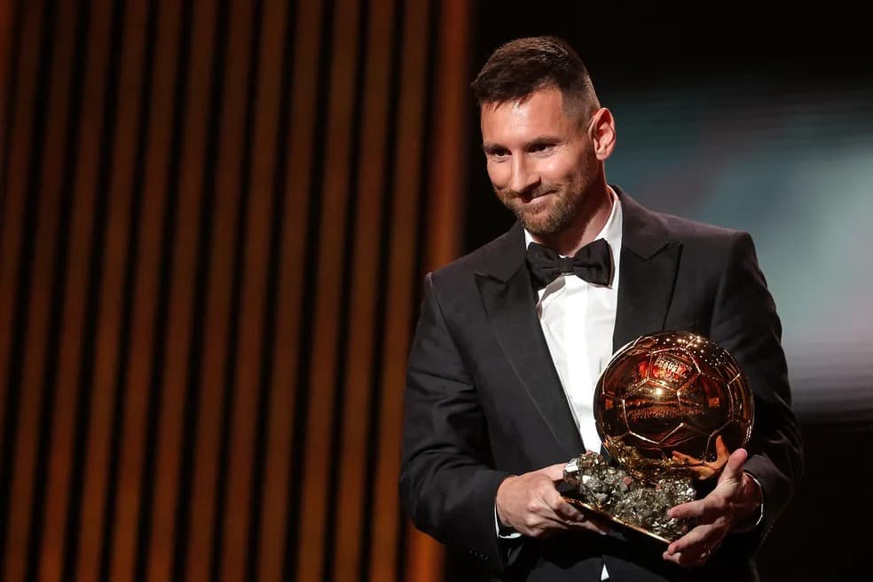Lionel Messi ganha oitava Bola de Ouro da carreira