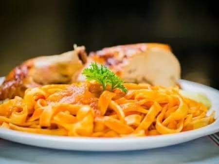 Lions de Tubarão promove o Galeto com Macarronada Solidário