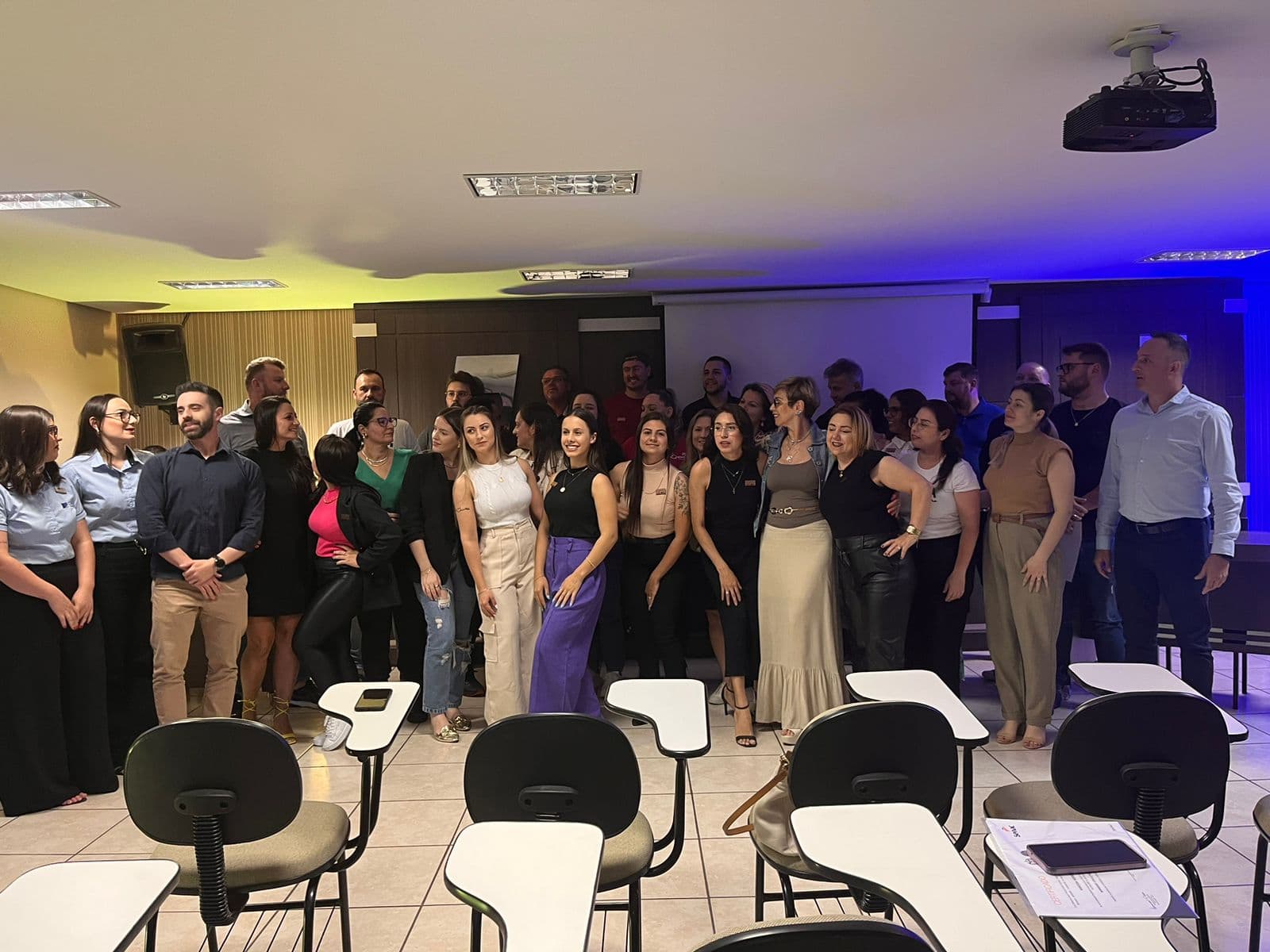 Escola do Atendimento forma mais de 20 trabalhadores do comércio de Tubarão