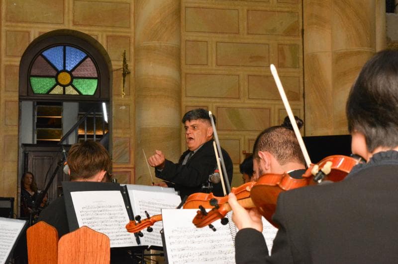 Orquestra Filarmônica da Serra Catarinense realiza concerto gratuito em Imbituba