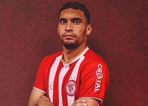 Tallyson é o mais novo atacante do Leão do Sul