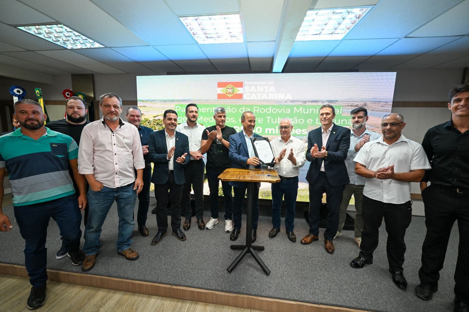 Três municípios da Amurel recebem investimentos de R$ 48 milhões do governo do Estado