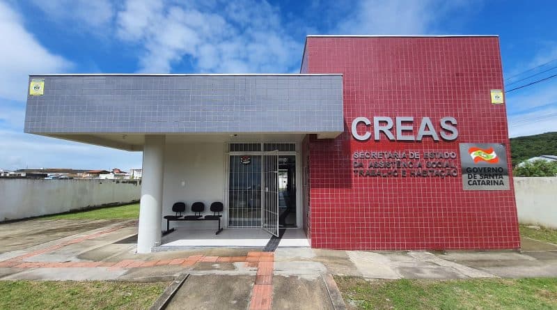 CREAS de Laguna sofre tentativa de invasão e chega a ficar sem energia