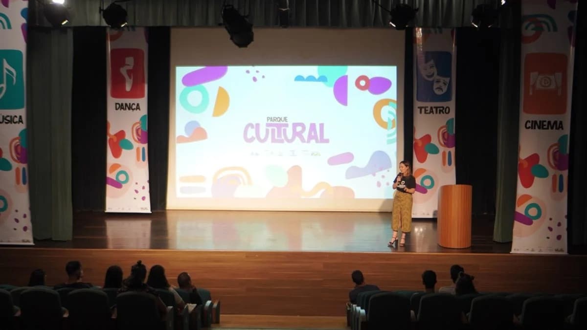 Artistas da região participam de capacitação para se apresentar no Parque Diamante