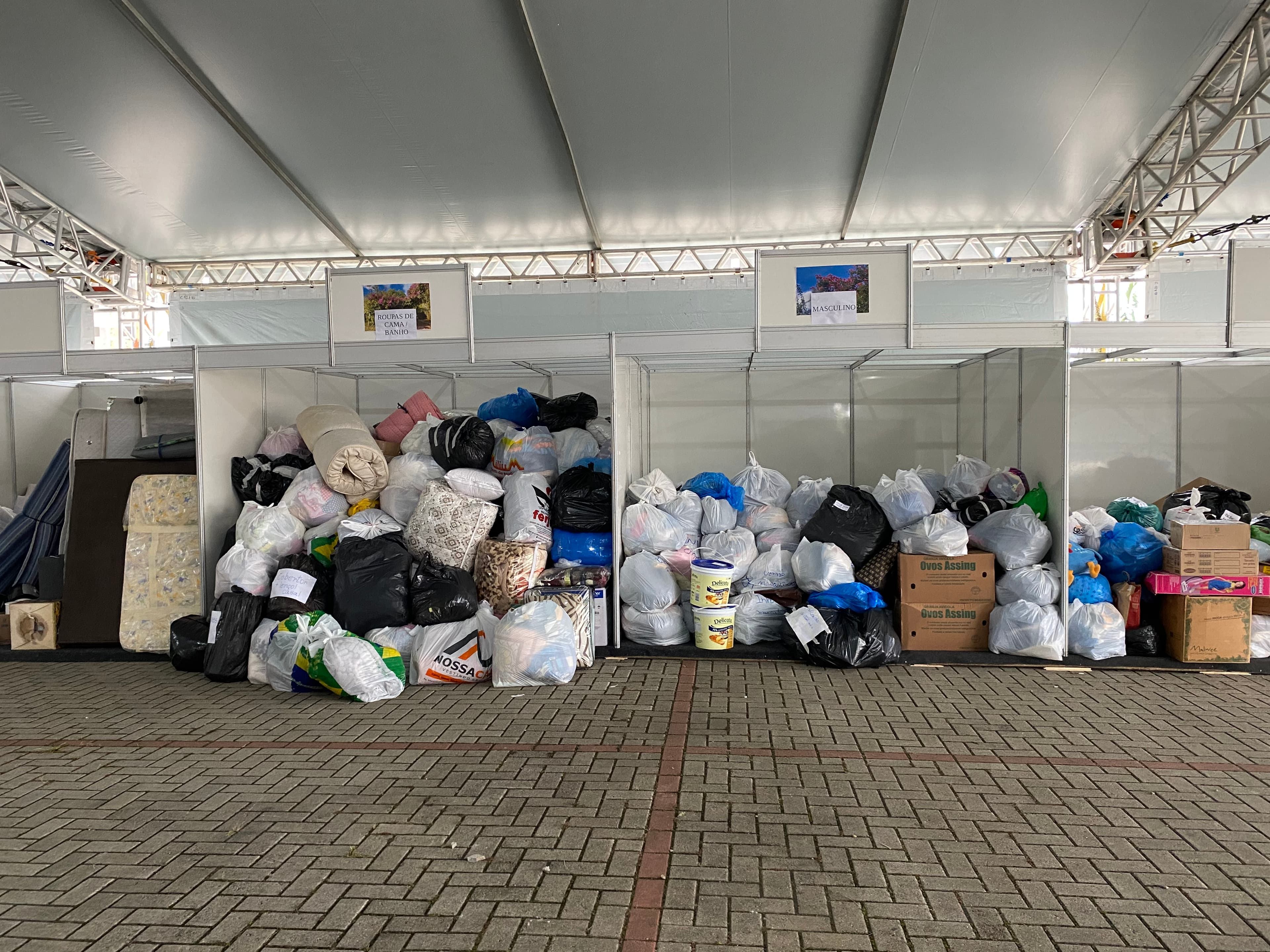 Mais um caminhão com donativos é enviado para Triunfo (RS) por Tubarão