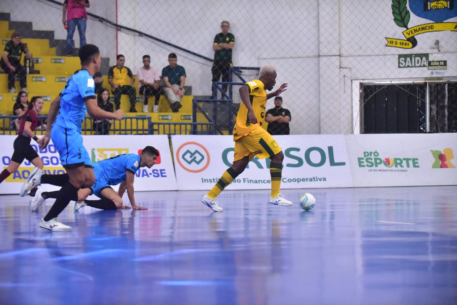 LIGA: Tubarão Futsal vence o Assoeva fora de casa