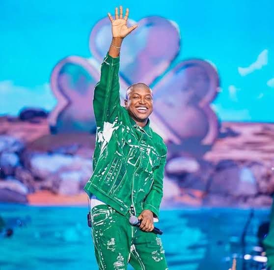 Começam as vendas de ingressos para o show de Thiaguinho em Tubarão