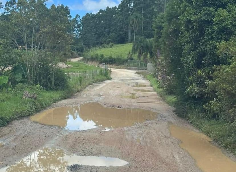Pavimentação da rodovia entre São Martinho e São Bonifácio é anunciada pelo governador
