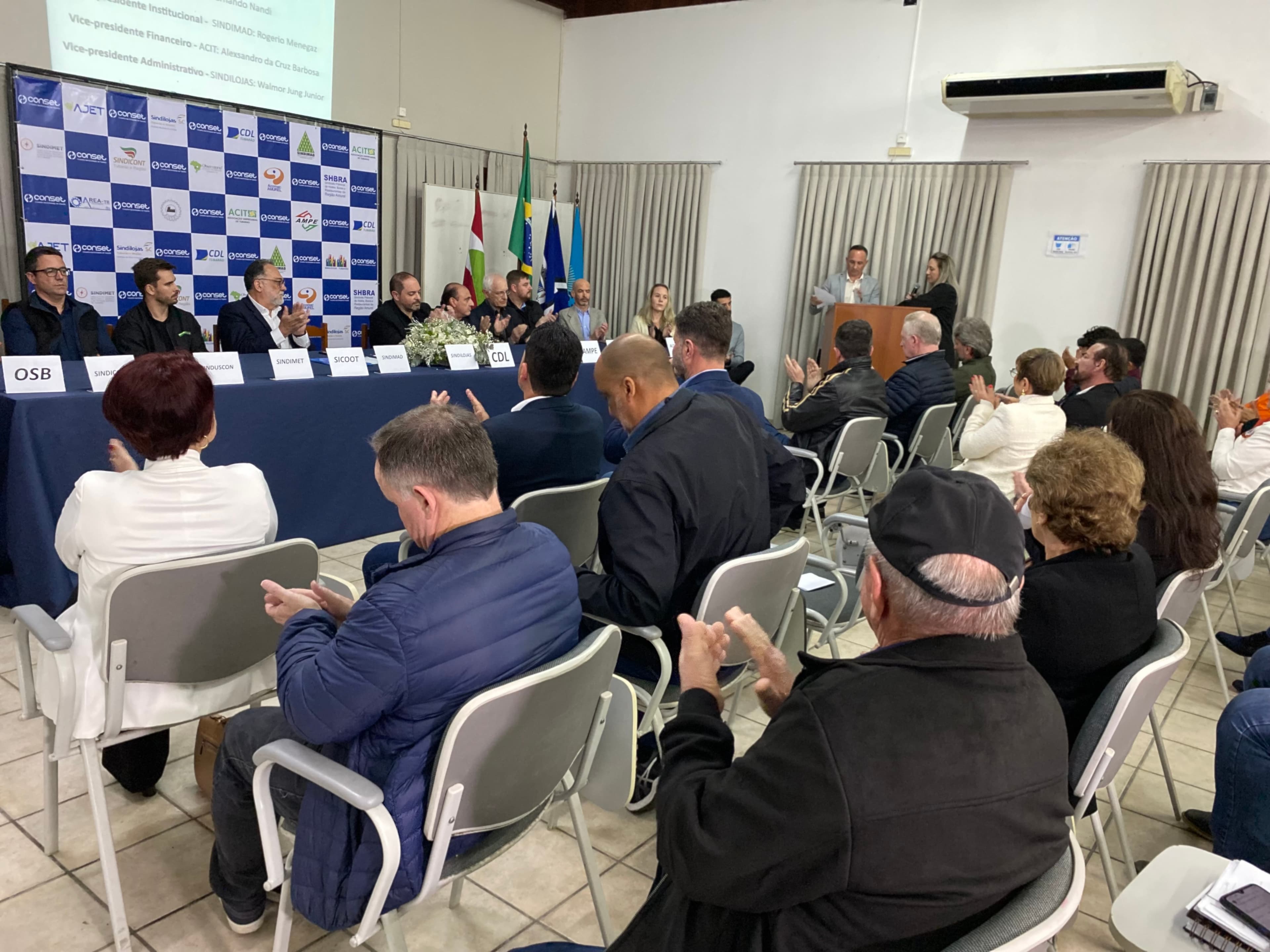 Diretoria do Conset toma posse e 118 pleitos são apresentados a candidatos