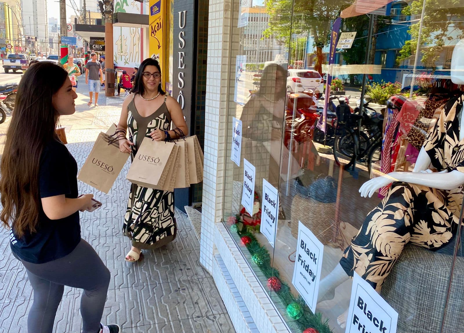 Comércio de Tubarão funcionará até as 22 horas na Black Friday