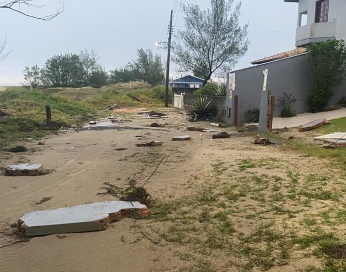 Tsunami meteorológico causou prejuízos em mais de 40 imóveis em Jaguaruna