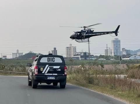 Condenado por receptação e adulteração de sinal identificador em SP é preso em Tubarão