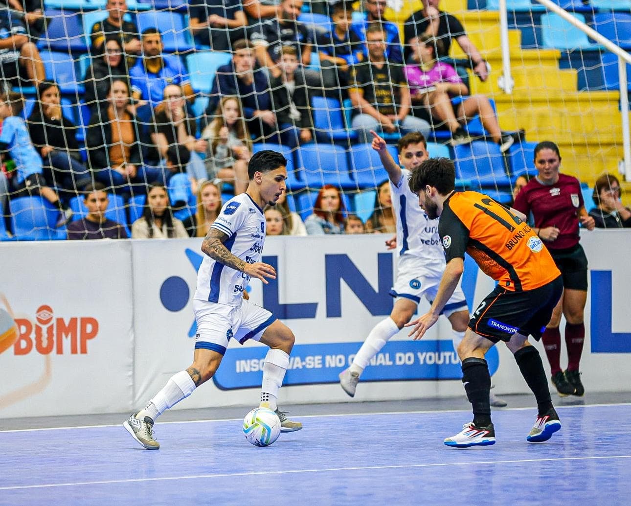 LIGA FUTSAL: Tubarão empata com o Carlos Barbosa em casa
