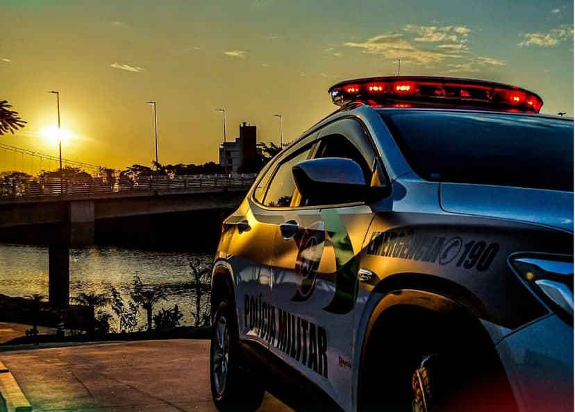 Policial salva bebê de 8 meses com a manobra de Heimlich