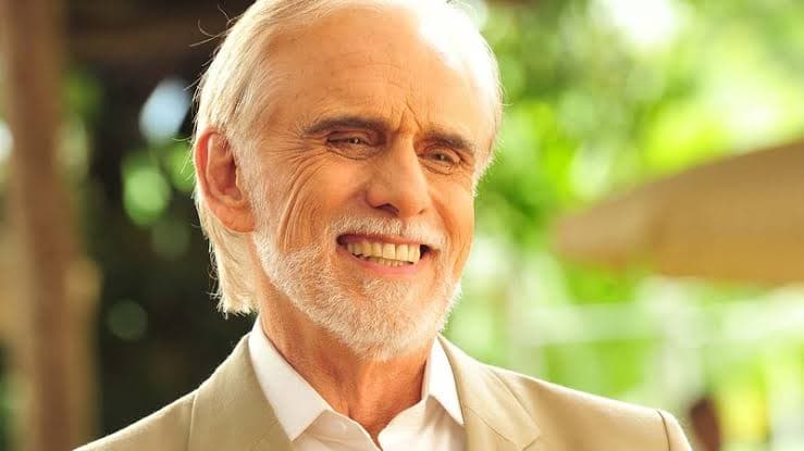 Morre Francisco Cuoco, ícone da TV brasileira, aos 91 anos