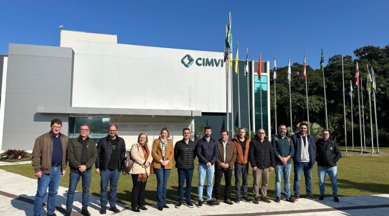 Prefeitos da Amurel visitam consórcio referência em gestão de resíduos