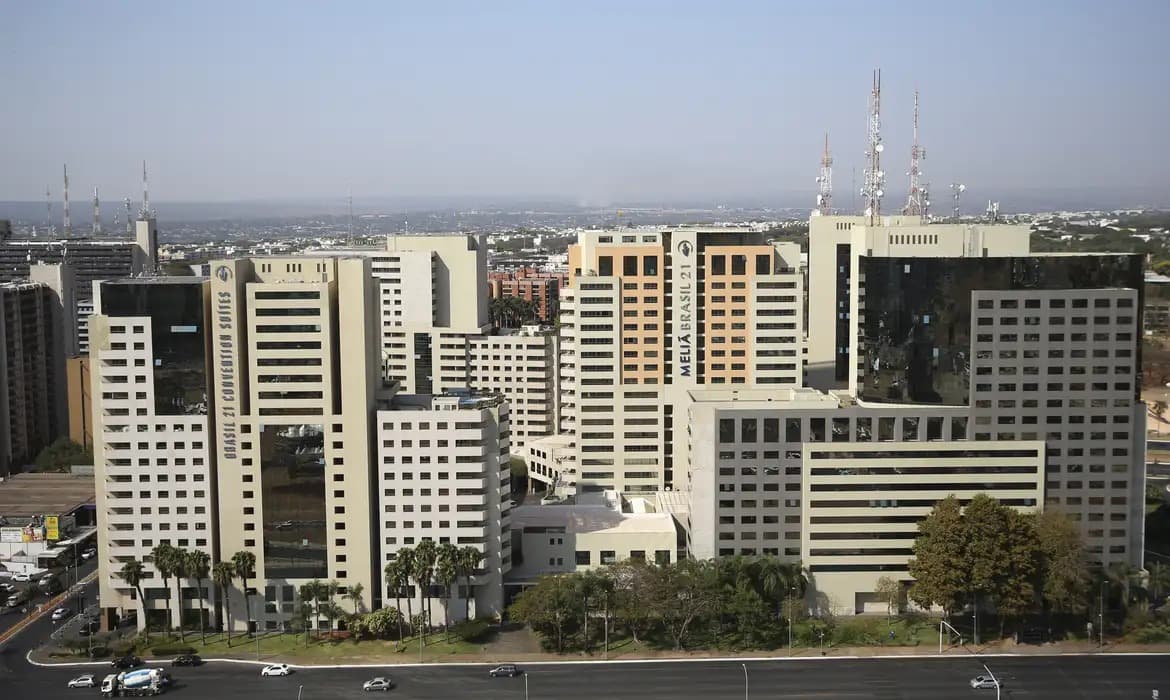 Turismo muda regras de check-in e check-out de hospedagens