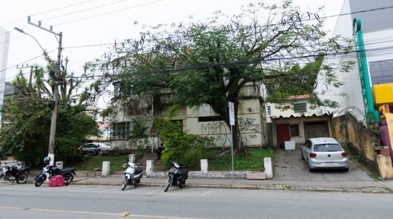 Antigo prédio da Central de Polícia Civil será demolido neste fim de semana