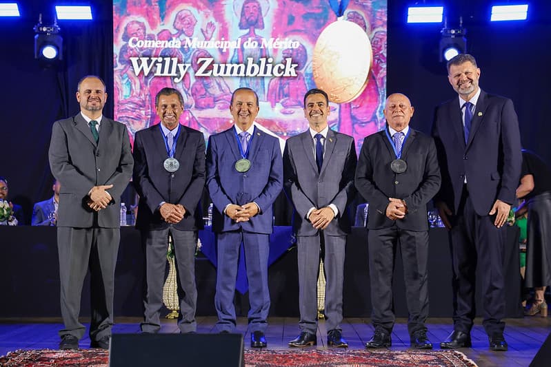 Jorginho, Julio Garcia e Dionísio Bressan recebem Comenda Willy Zumblick