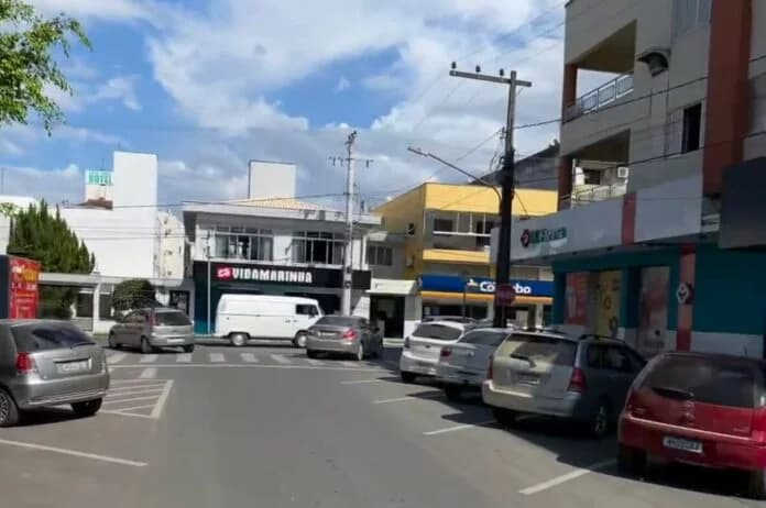 Um ano após ser contratada, empresa desiste de administrar estacionamento rotativo