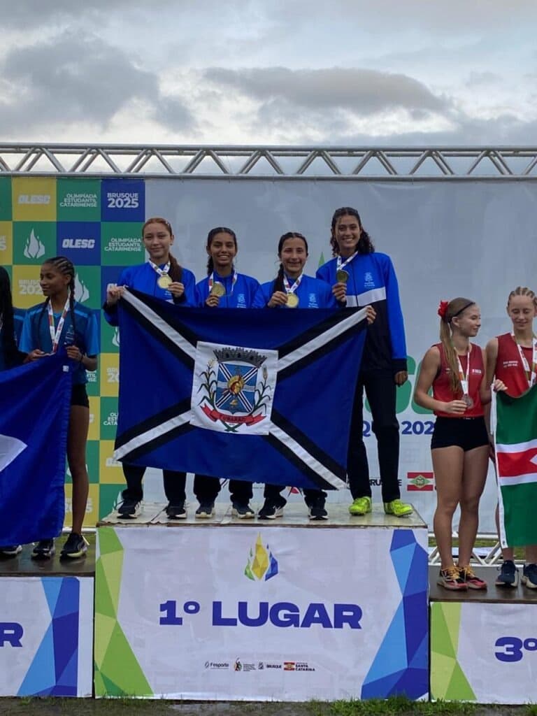 Tubarão inicia Olesc com destaque no atletismo e conquista pódio no feminino