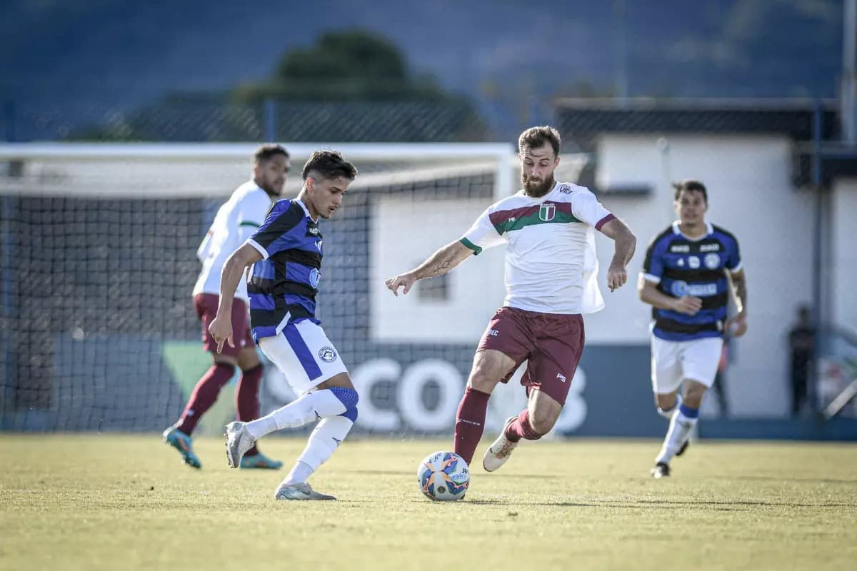 Tubarão recebe o Blumenau pelas quartas da Copa SC
