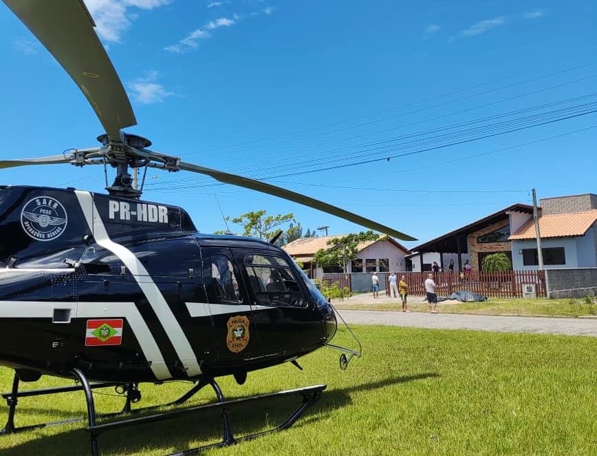 Homem é socorrido pelo Saer após cair de 4 metros de altura