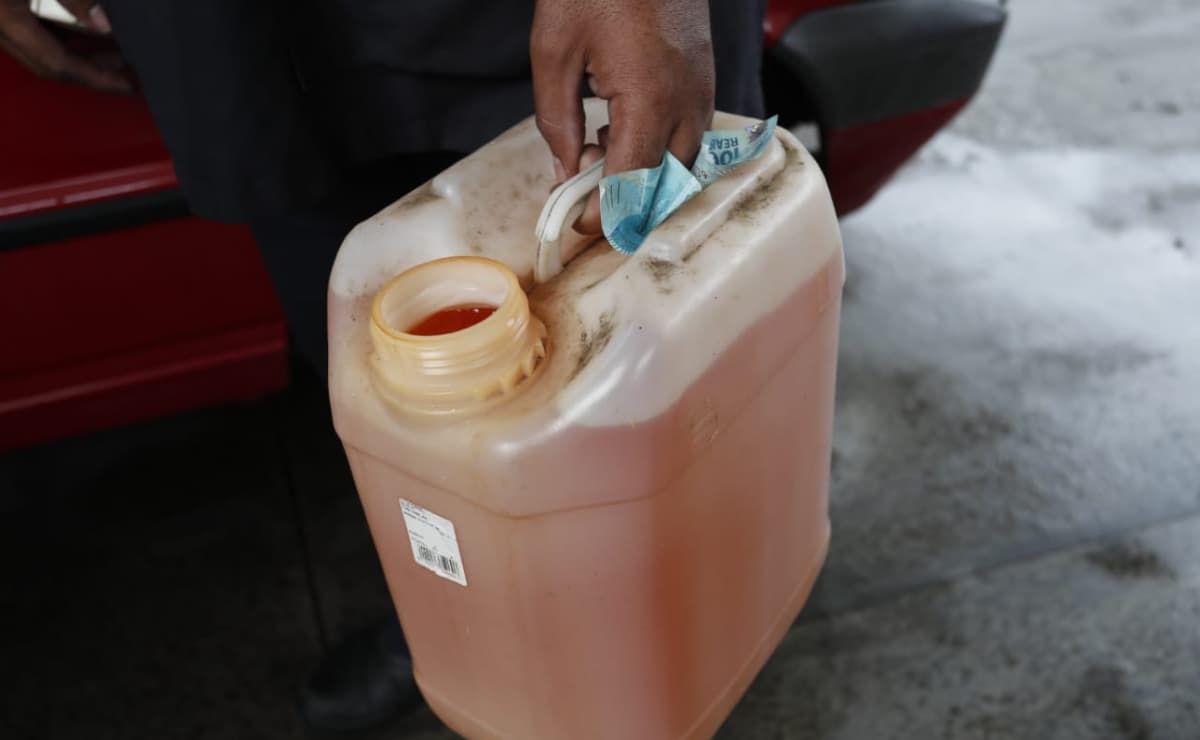 Mulher joga gasolina no corpo da ex-companheira em tentativa de feminicídio