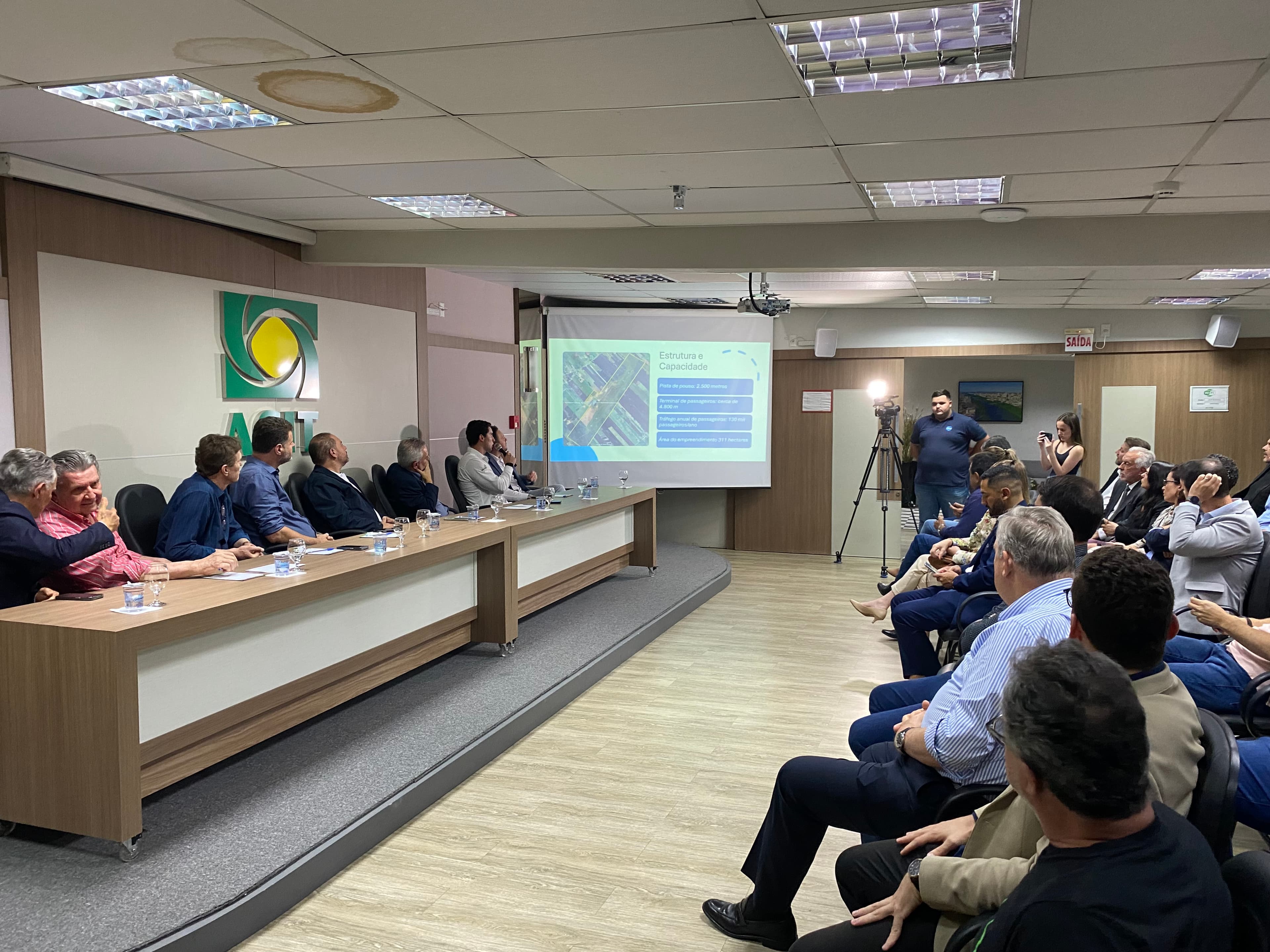 Quase R$ 10 milhões serão investidos no Aeroporto Regional Sul nos próximos três anos