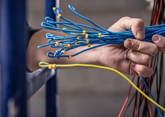 Suspeito de furtar cabos elétricos e causar transtornos à população é preso