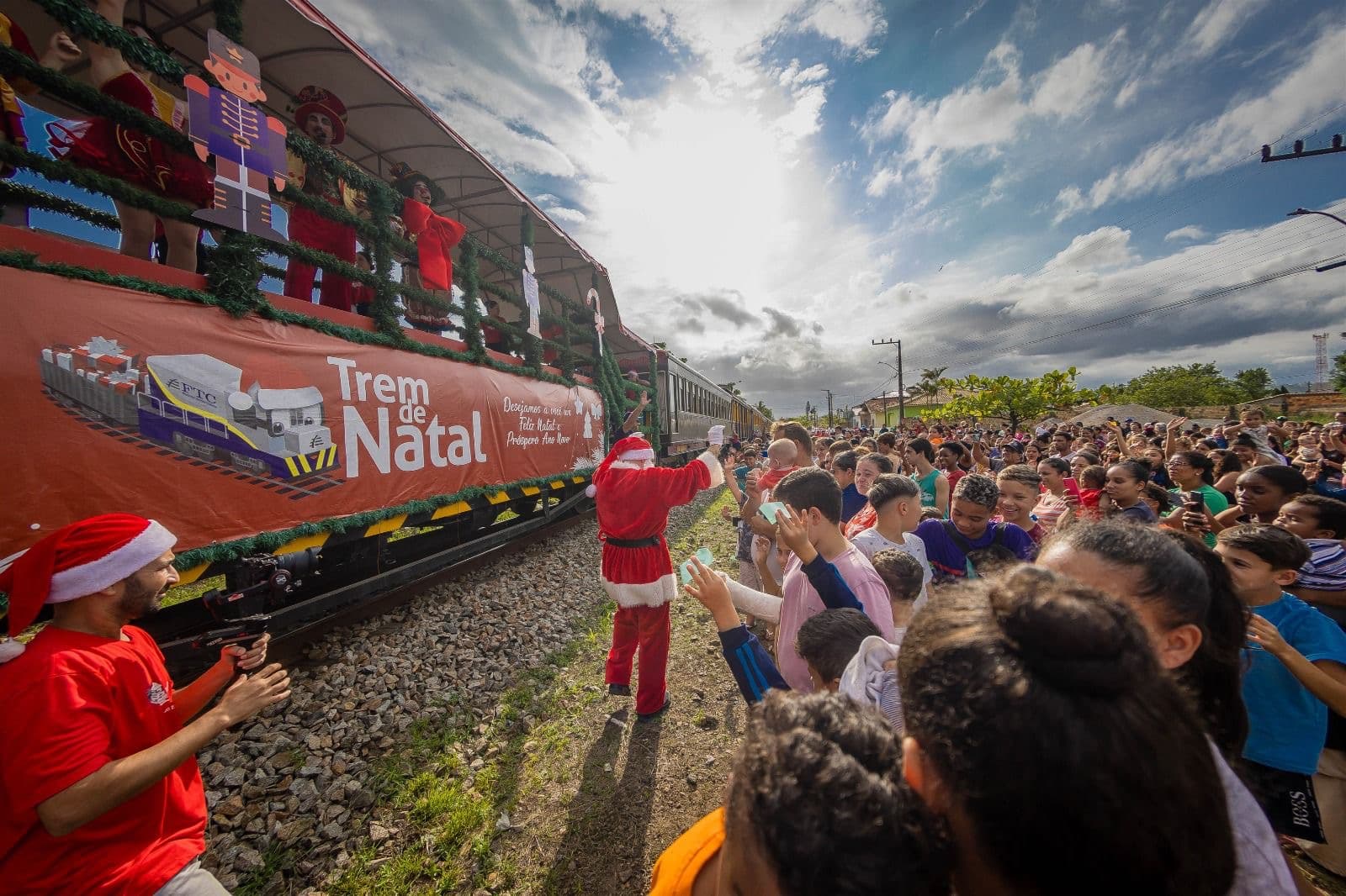 Mais de dez mil crianças receberão presentes do Trem de Natal