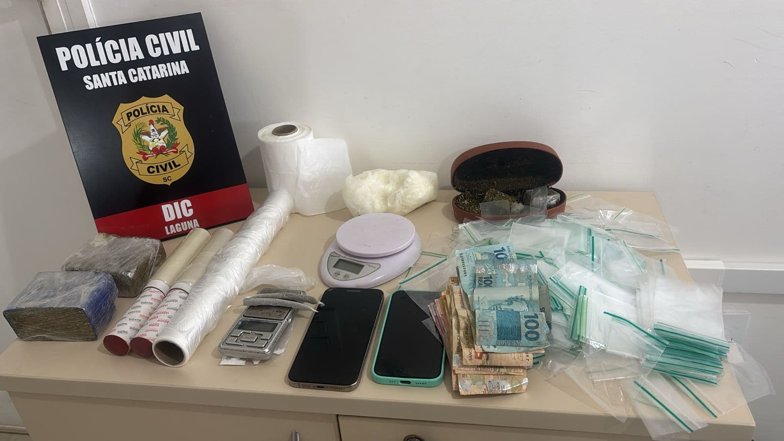 Drogas e dinheiro são apreendidos no Mar Grosso após longa investigação