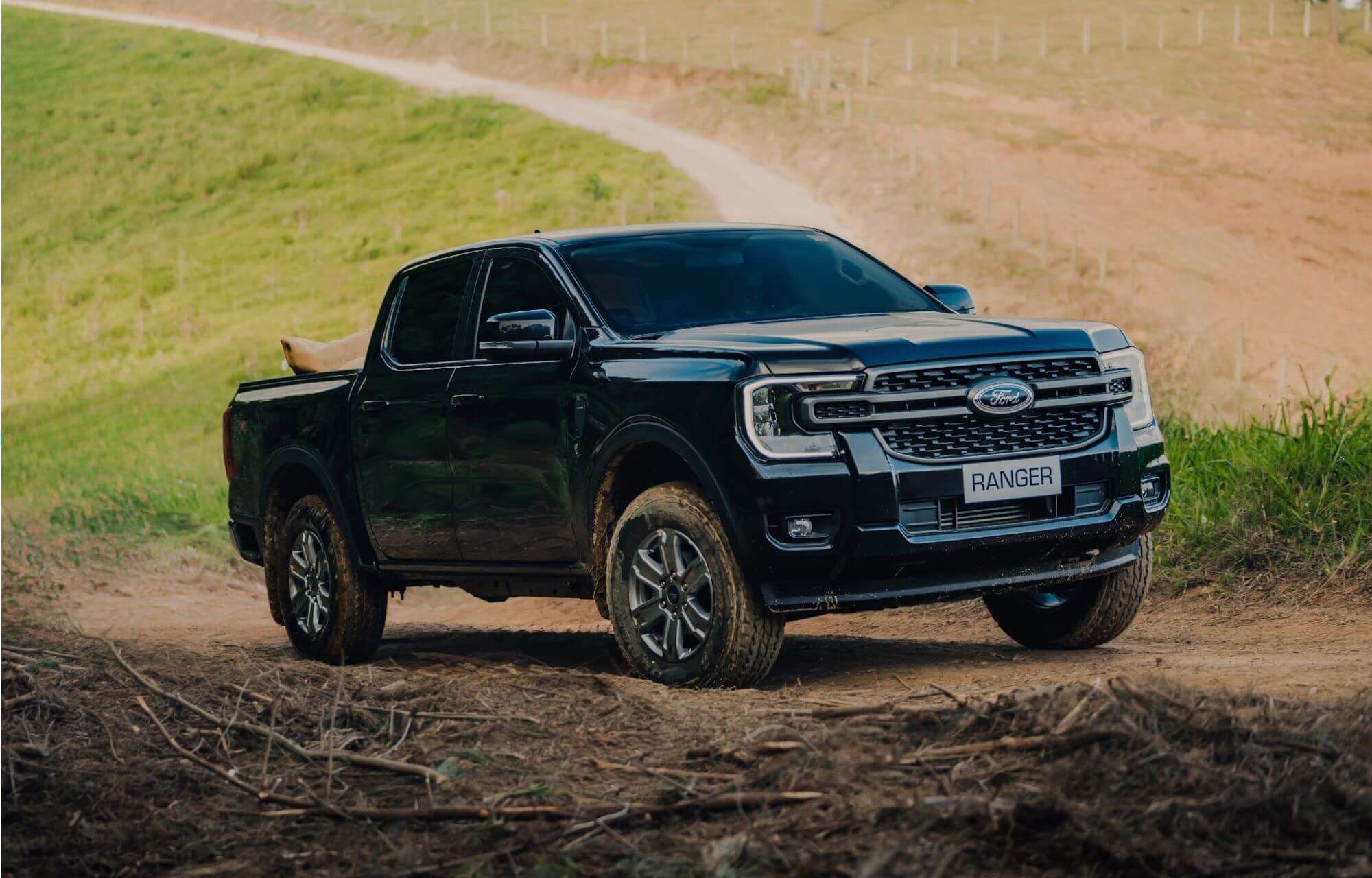 Ford Ranger e Honda Civic lideram buscas no mercado automotivo de SC