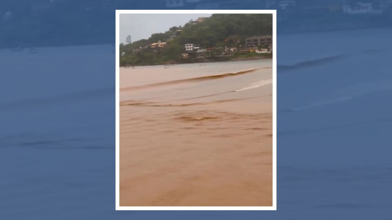 Loteamento em Garopaba é multado em R$ 100 mil por despejo de lama na praia