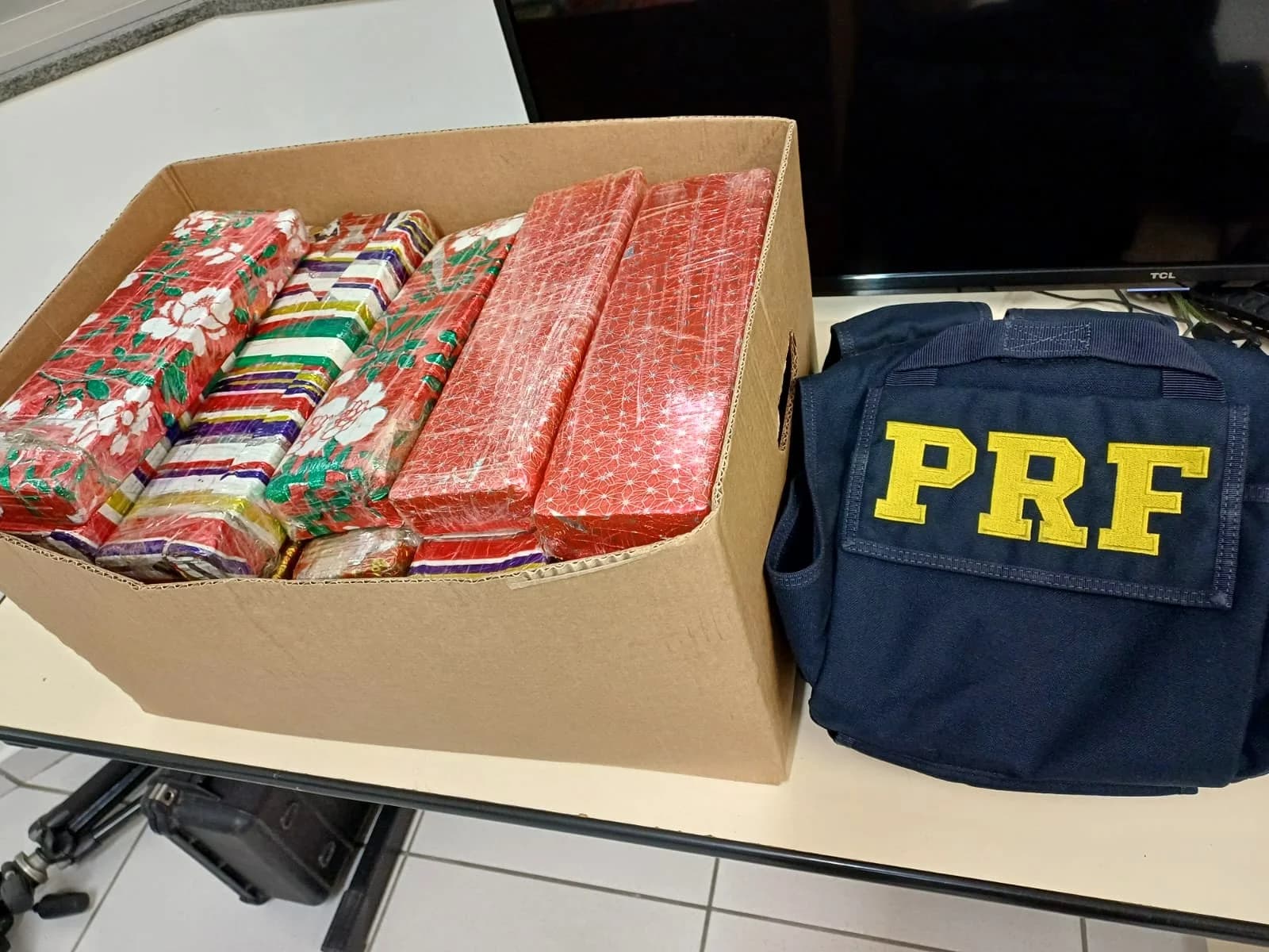 Homem é preso com 20 quilos de maconha na BR-101