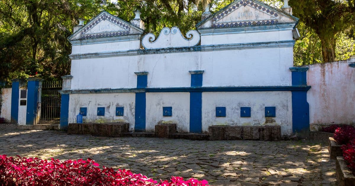 Água da Fonte da Carioca é liberada para consumo após interdição